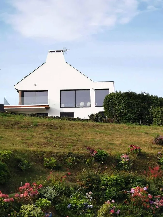 Villa L'Hermine: Luxe Contemporaine avec Vue Mer, Cinéma et Spa Perros-Guirec